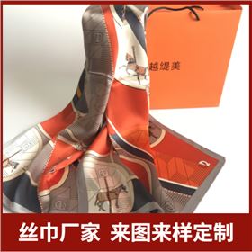 絲巾有些什么款式、絲巾、真絲絲巾、