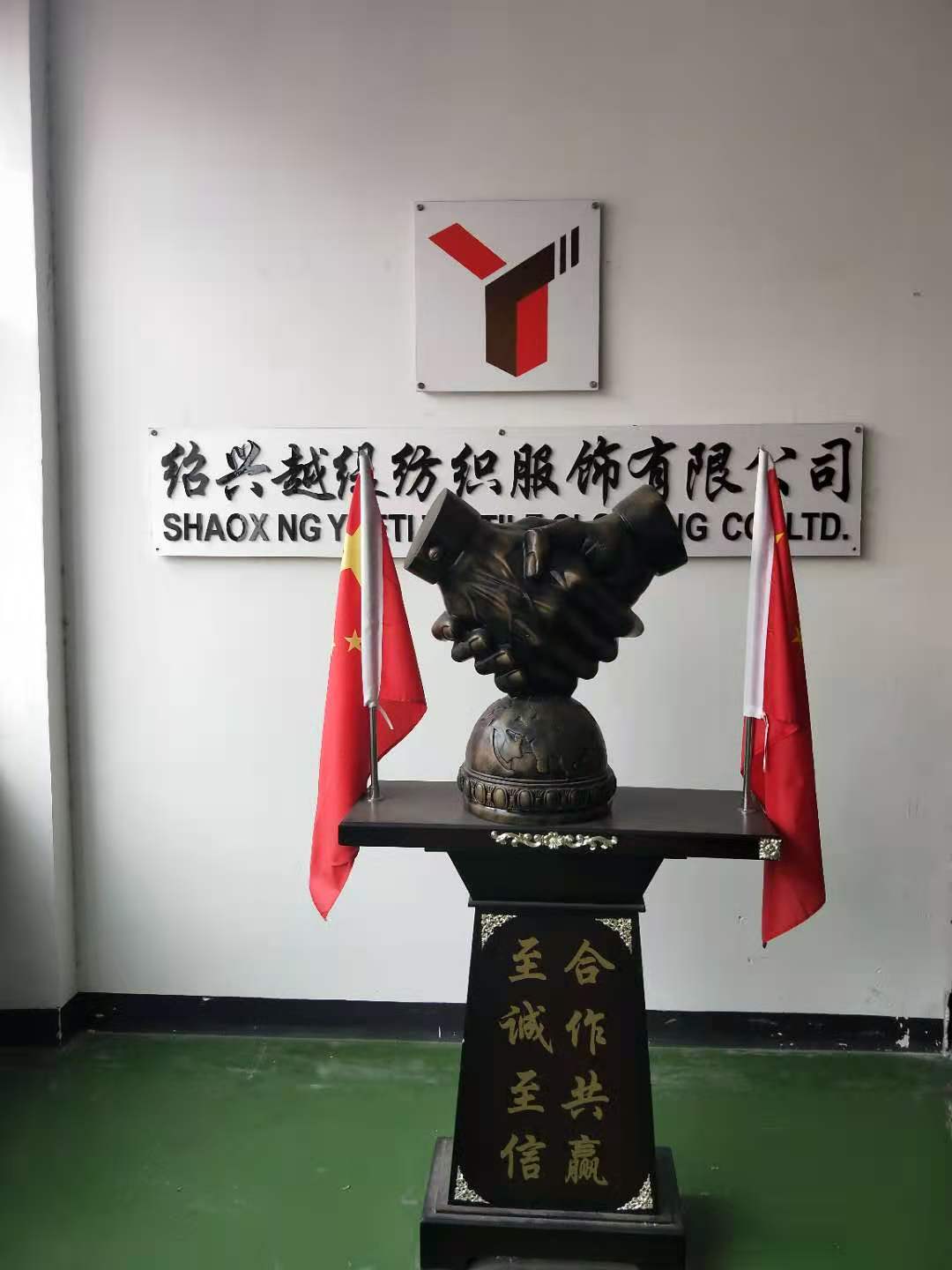 義烏附近哪工廠做圍巾——真絲圍巾、真絲絲巾。圍巾定制